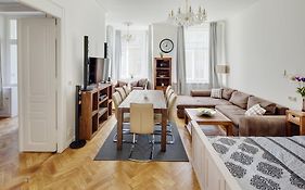 V Kolkovne - Old Town Residence